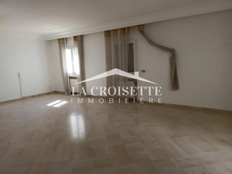 Villa S+6 à Ain Zaghouan Nord